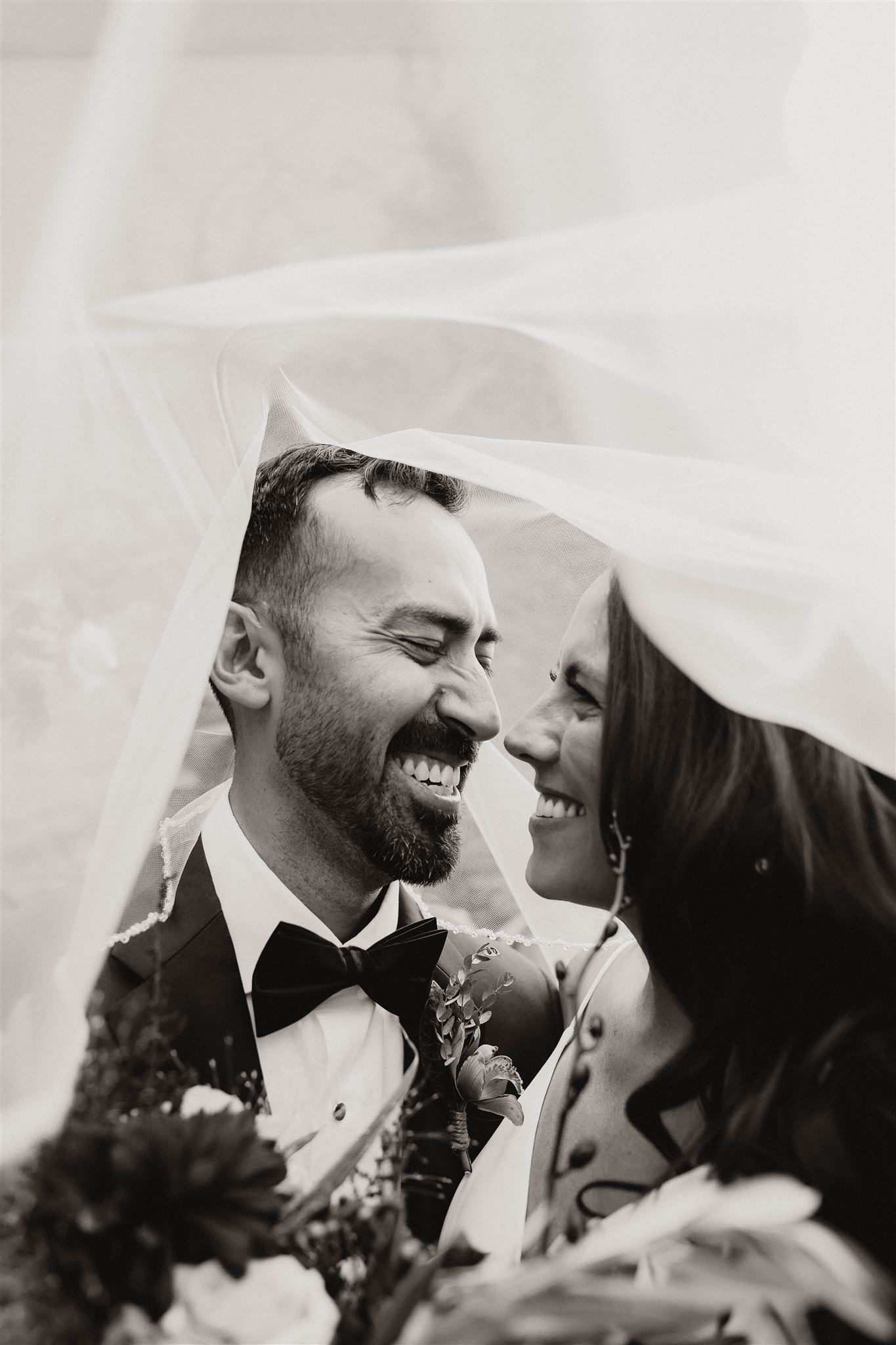black and white bride and groom veil  portrait at fall wedding in colorado 