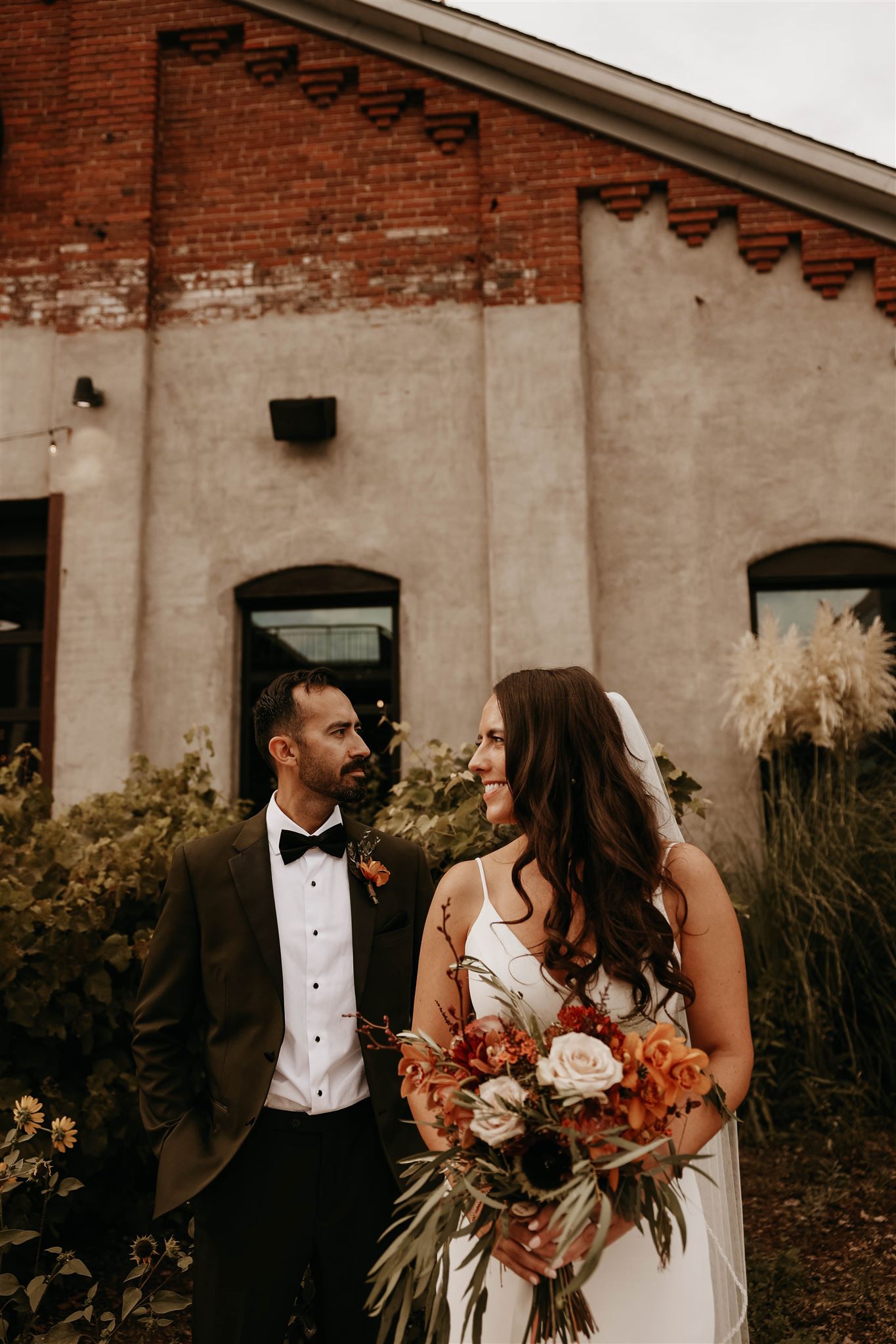 bride and groom portrait at fall wedding in colorado 