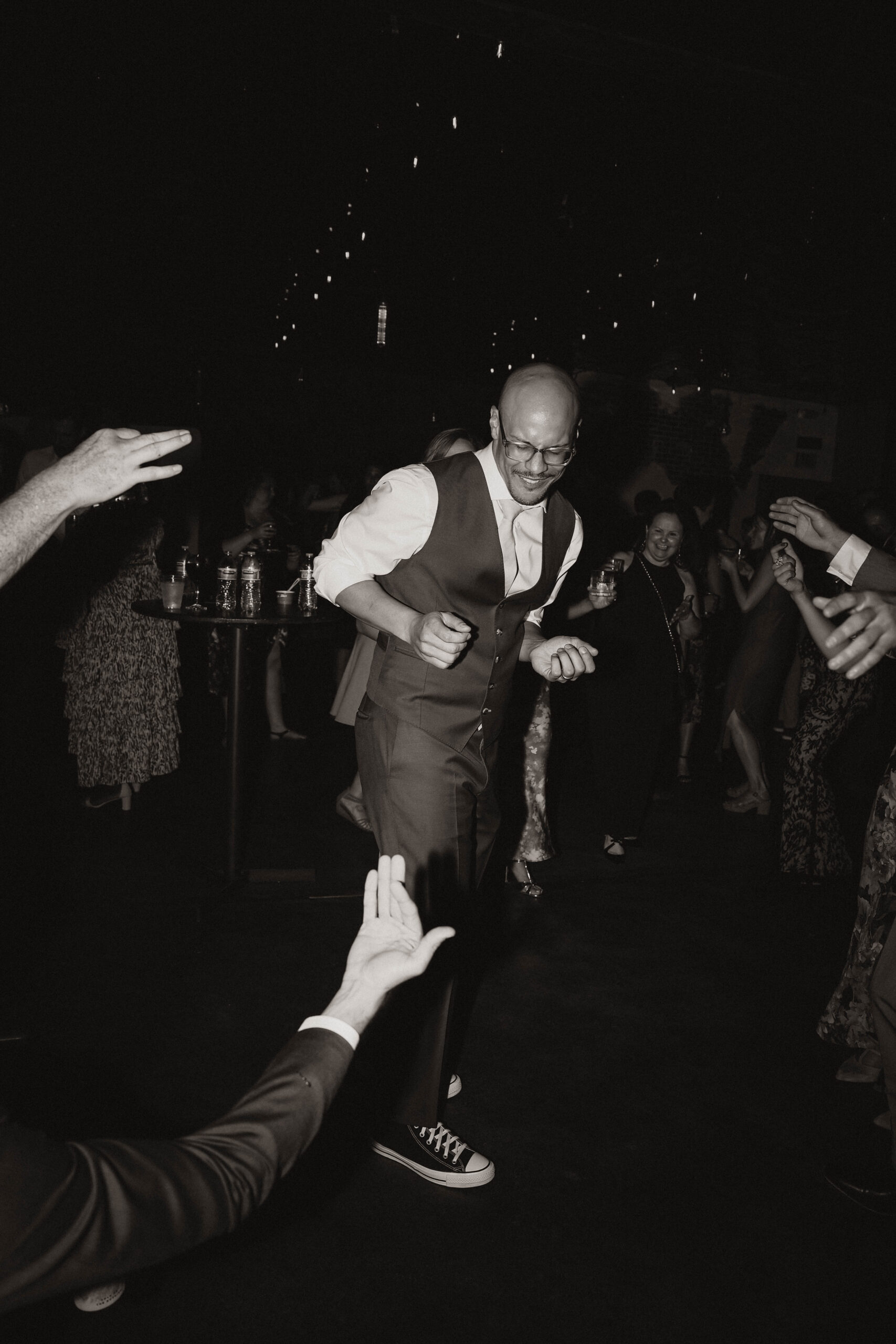 groom dancing 