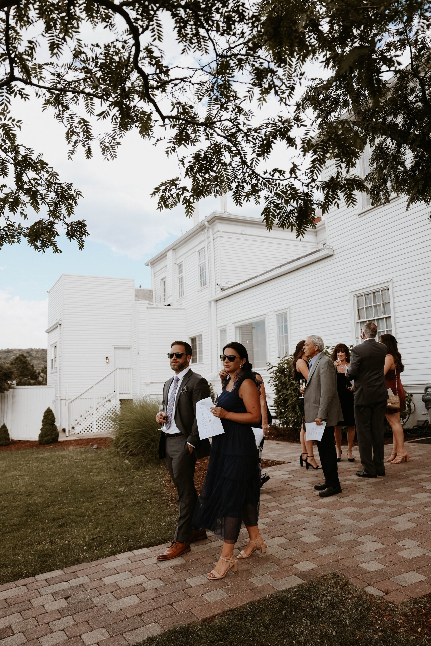 manor house wedding guests arriving