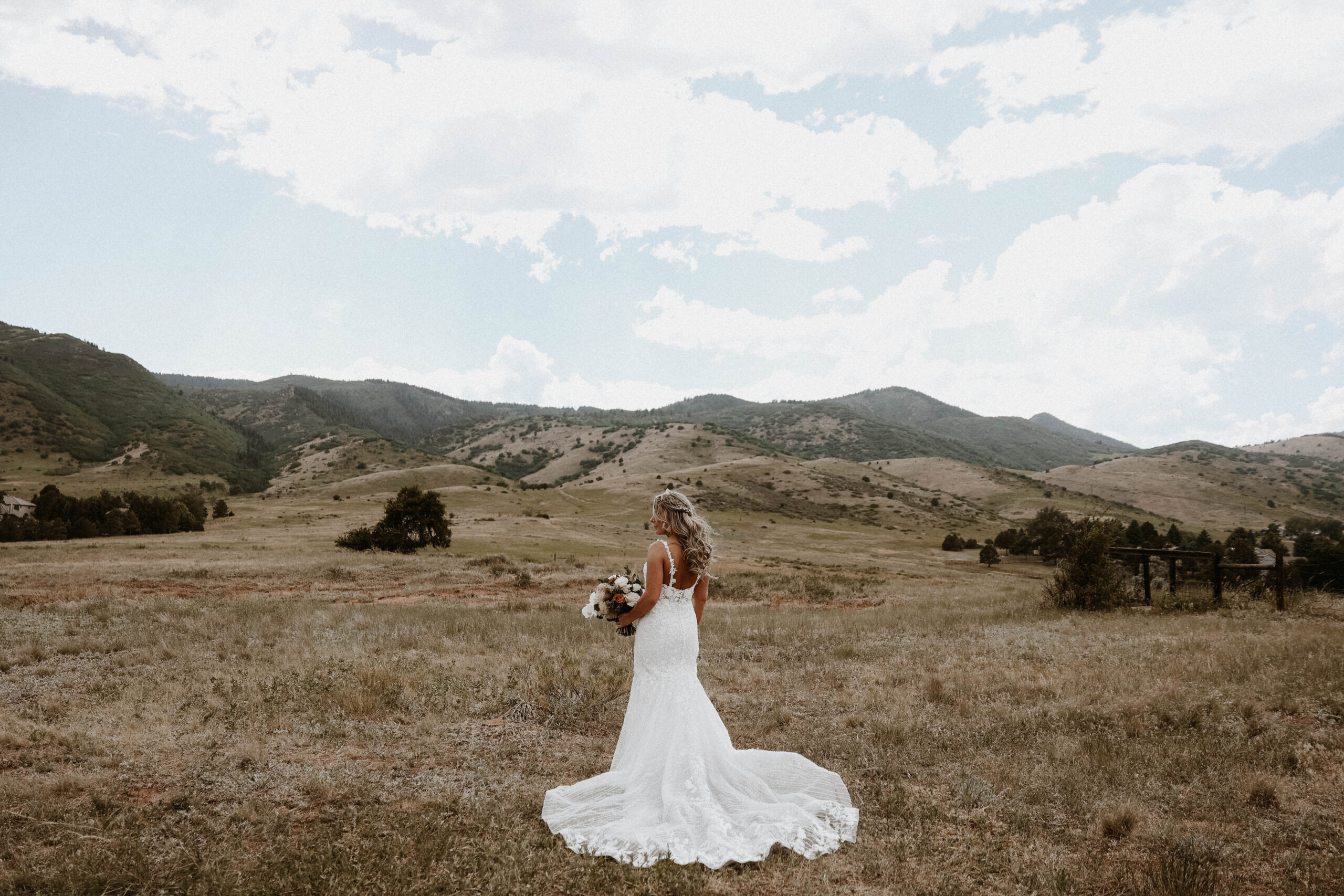 bridal portrait outside 