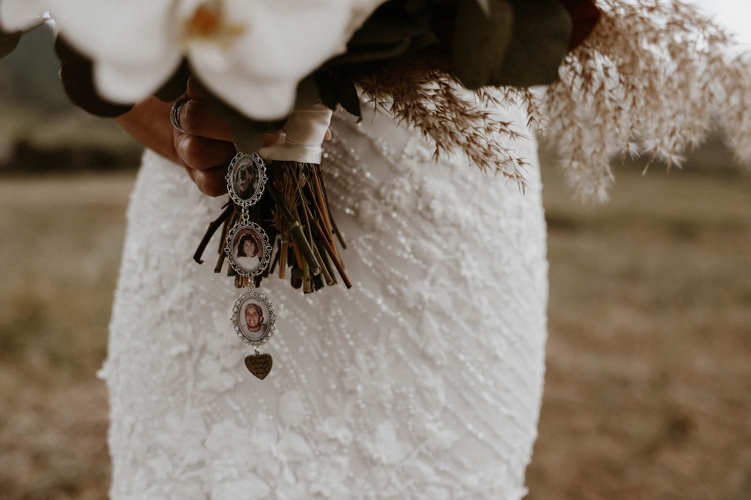 bride's bouquet with pictures on it 