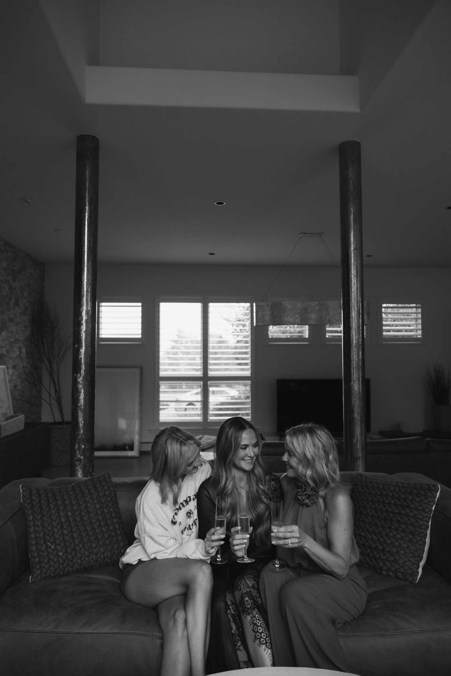 bride and her favorite people as she gets ready for her Boulder Colorado wedding