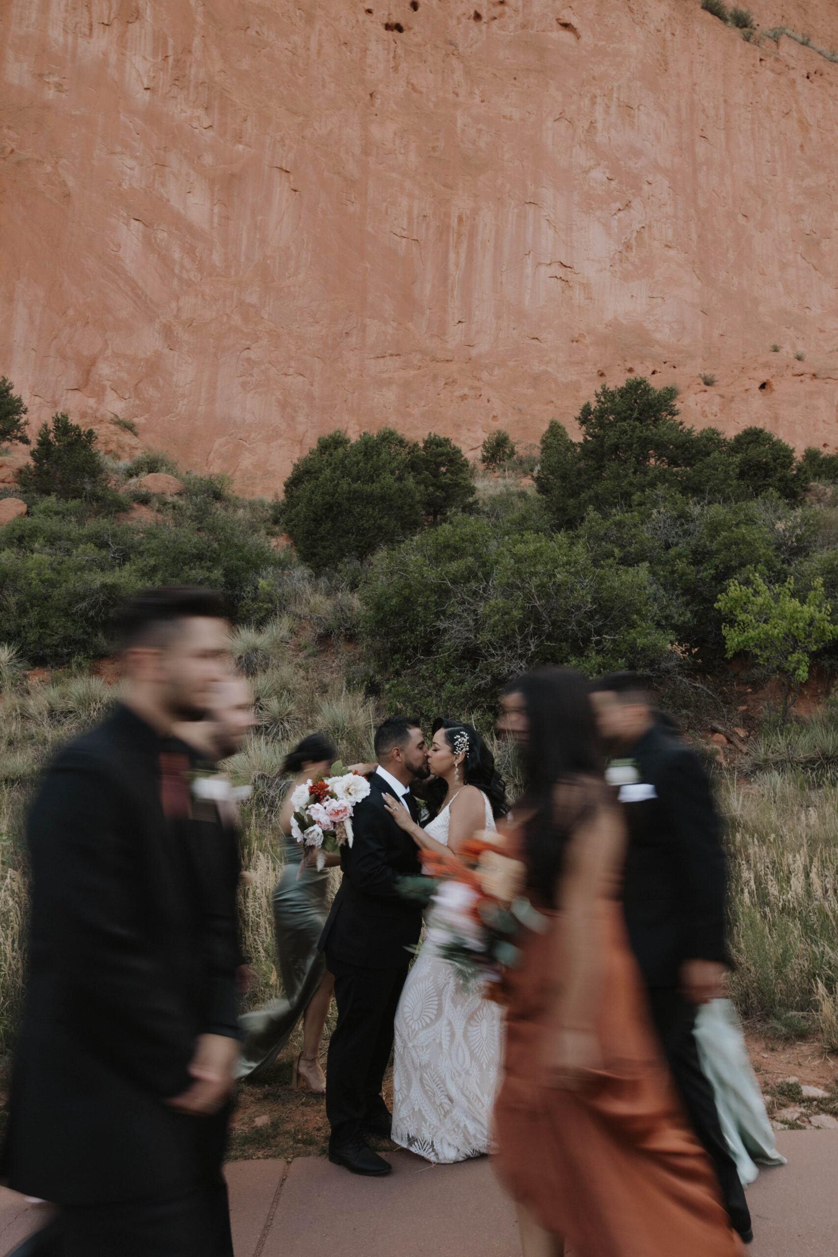 aesthetic wedding party photo during wedding at garden of the gods