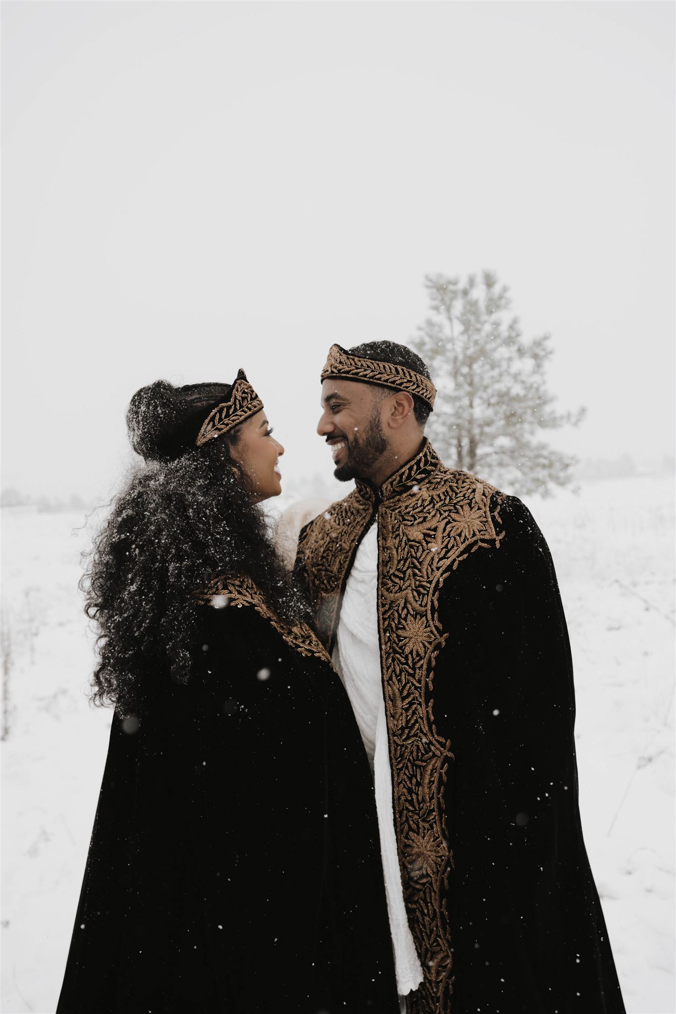 snowy engagement photos in Colorado